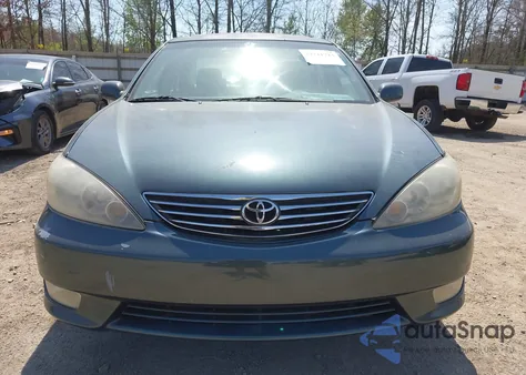 2005 Toyota Camry Xle V6 из США, поврежденный, VIN 4T1BF30K25U084621